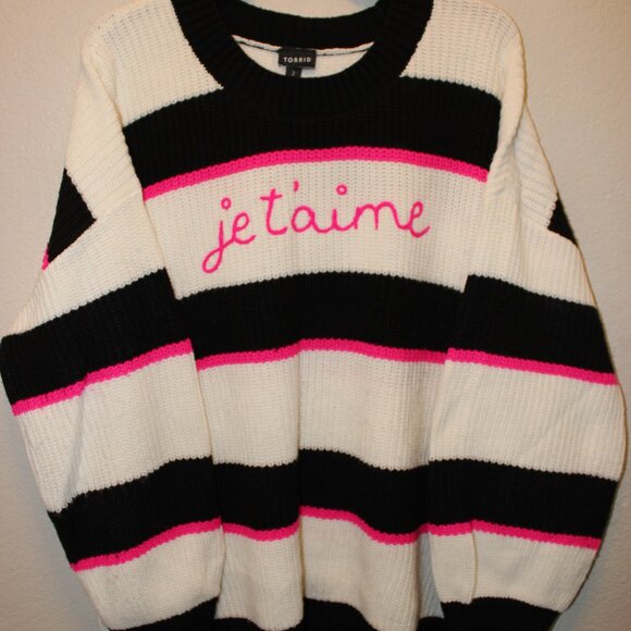 Torrid White, Black & Pink Sweater | Size 2 | “Je t’aime” means "I Love You" - Picture 4 of 6